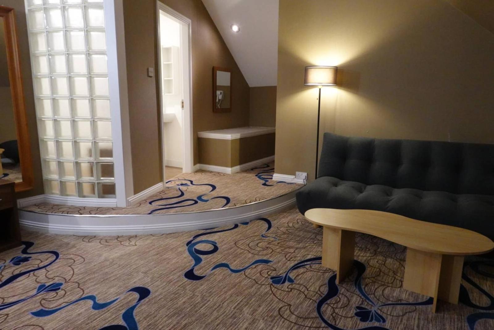 Kelpies Hotel ฟัลเคิร์ก ภายนอก รูปภาพ