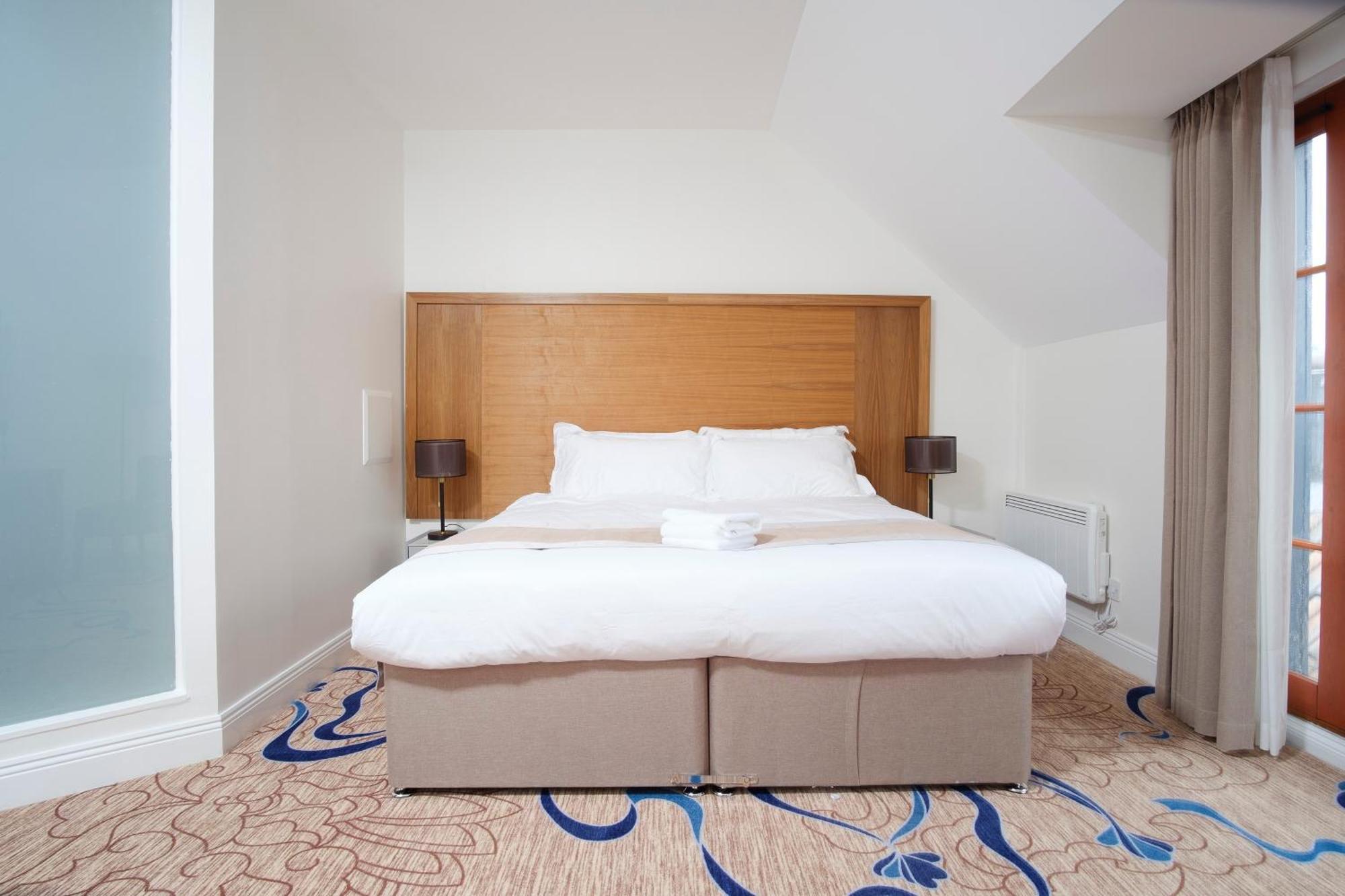 Kelpies Hotel ฟัลเคิร์ก ภายนอก รูปภาพ